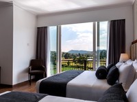 Hotel Grand Turf Nuwara Eliya Superior Triple Room Photo